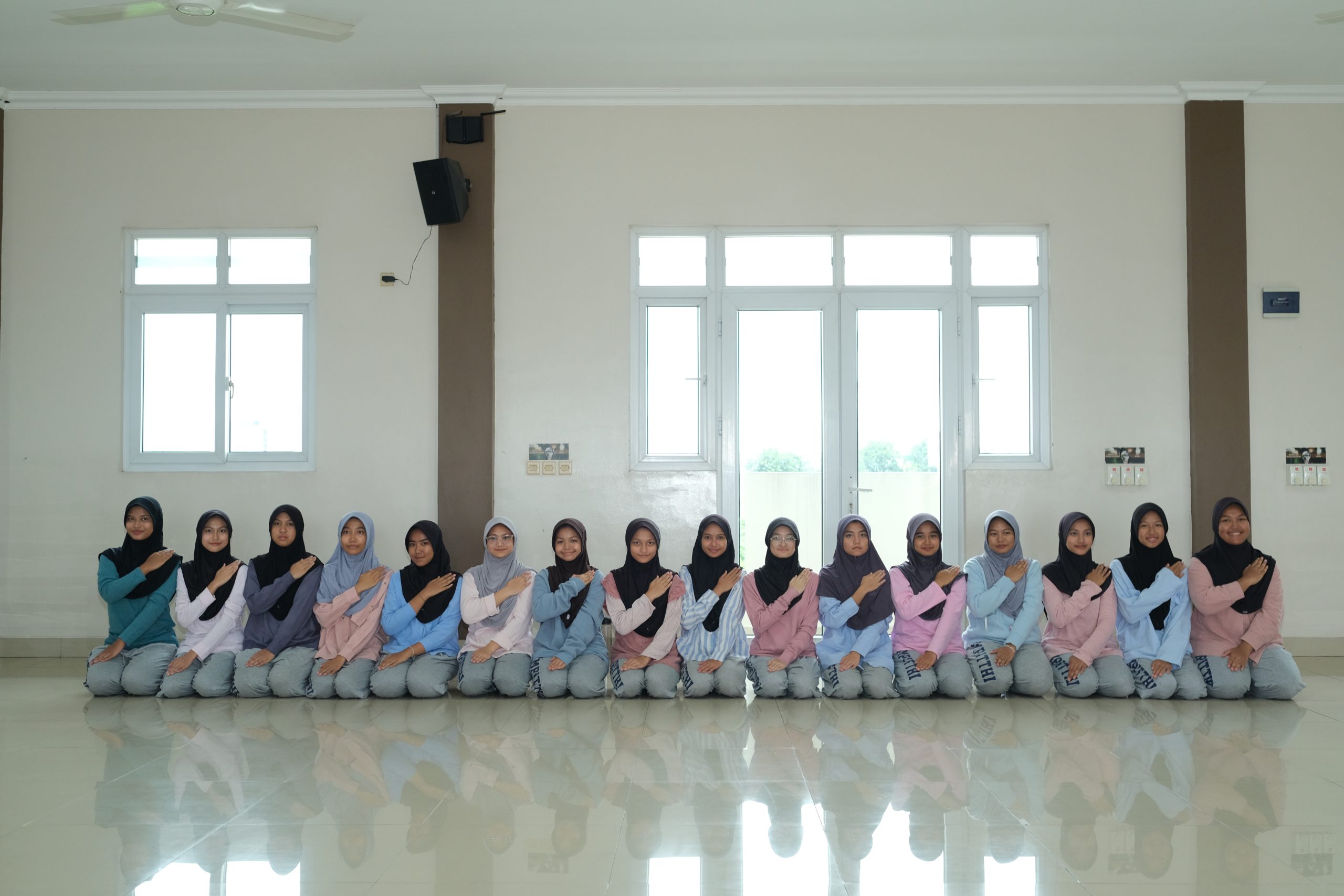 Kebersamaan keluarga besar THI